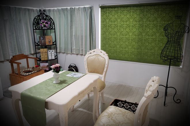 施術前後の時間をヨーロッパ風でエレガントな空間でお過ごしください。